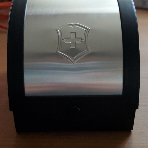 RARE Swiss Army Victorinox Maverick II Chronograph - Picture 3 of 8